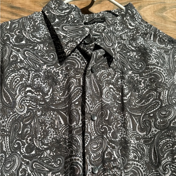 Express Black and White Paisley Button up shirt - Picture 3 of 6
